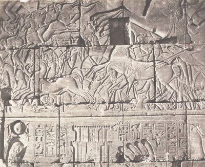 Teby Karnak, Zabudowa Pałacowa - Szczegóły rzeźb w punkcie O, 1851-52, wydrukowane w latach 1853-54. autorstwa Félix Teynard