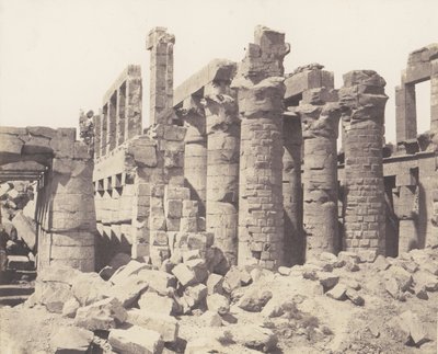 Teby Karnak, Pałac - Sala Hypostyle - Widok ogólny z punktu Q, 1851-52, wydrukowany w latach 1853-54. autorstwa Félix Teynard