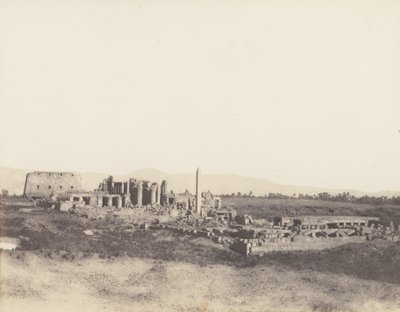 Teby Karnak, Widok ogólny ruin z południowego wschodu, w T, 1851-52, druk 1853-54. autorstwa Félix Teynard