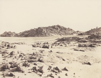 Pierwsza katarakta, góry granitowe pokryte piaskami, 1851-52, druk 1853-54. autorstwa Félix Teynard