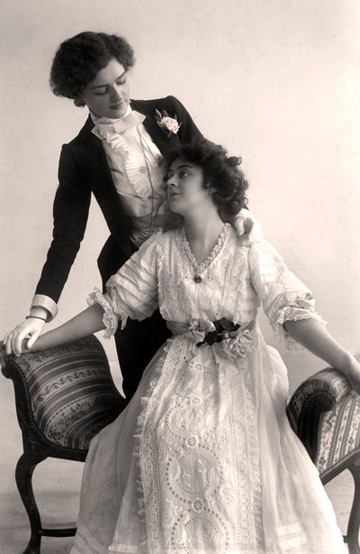 Lily Elsie 1886-1962 i Adrienne Augarde 1882-1913, aktorki angielskie, 1907. autorstwa Foulsham and Banfield