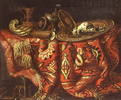 Kubek nautilusa, patenę, dzbany i złocone naczynie na dywanie udrapowanym nad parapetem autorstwa Francesco (circle of) Fieravino