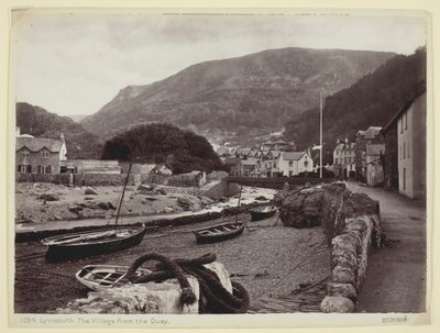 Lynmouth, Wioska od nabrzeża, 186094. autorstwa Francis Bedford