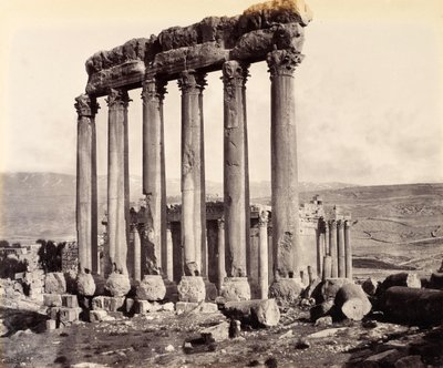 Ruiny Świątyni Słońca i Świątyni Jowisza, Baalbek autorstwa Francis Bedford