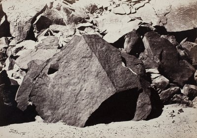 Inskrypcje Synaickie w Wadee El-Mukattab, autorstwa Francis Frith