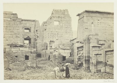 Pałac świątynny, Medinet Haboo autorstwa Francis Frith