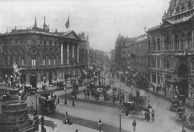 Cyrk Piccadilly, 1909. autorstwa Frith and Co