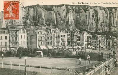 Gra w tenisa w nadmorskiej miejscowości Le Treport. Pocztówka wysłana w 1913 roku. autorstwa French Photographer