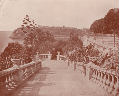 Kolejna część Tarasów Monte Carlo (zdjęcie czarno-białe) autorstwa French Photographer