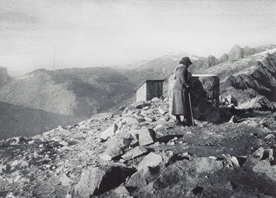 Buet, pasmo Aiguilles Rouges widziane z Brevent (zdjęcie czarno-białe) autorstwa French Photographer