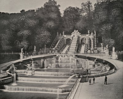 Kaskada w Parku Św. Chmury (zdjęcie czarno-białe) autorstwa French Photographer