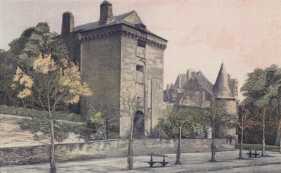 Chateaubriant, kwadratowa wieża starego zamku i wieża nowego zamku autorstwa French Photographer
