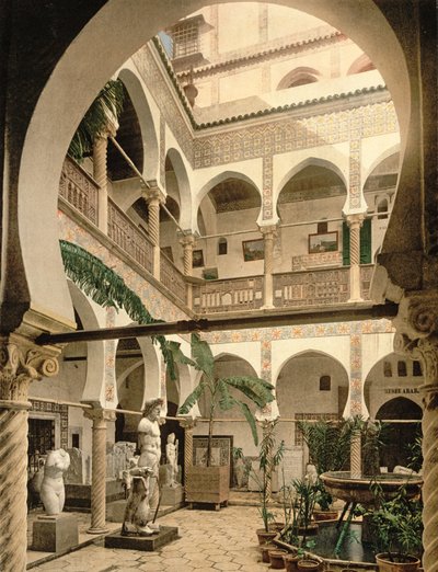 Hol wejściowy, Muzeum Starożytności, Algier, wyd. ok. 1900 autorstwa French Photographer