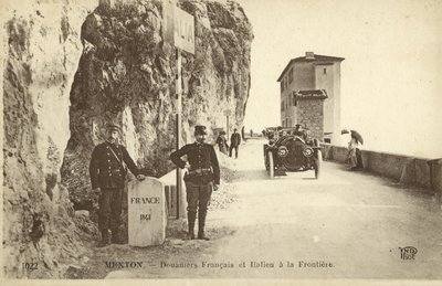 Granica francusko-włoska, Menton (zdjęcie czarno-białe) autorstwa French Photographer