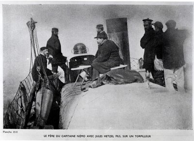 Jules Verne (1828-1905) i syn Julesa Hetzela na torpedzie. autorstwa French Photographer