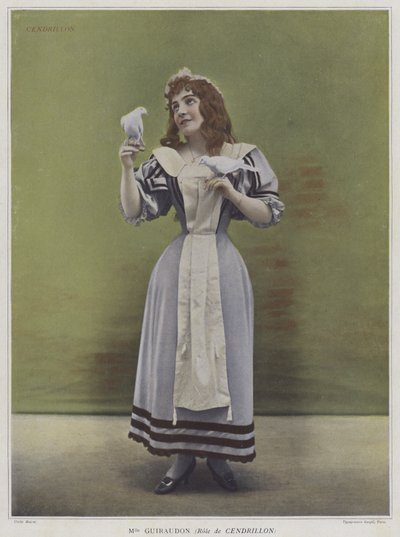 Julie Guiraudon w tytułowej roli w Cendrillon (Kopciuszek) (kolorowe zdjęcie) autorstwa French Photographer
