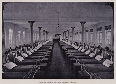 Armia rosyjska: Korpus Kadetów Dona, Nowo-Czerkask, Dormitorium (zdjęcie czarno-białe) autorstwa French Photographer