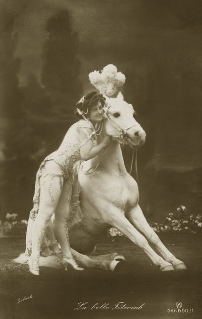 La Belle Titcomb (zdjęcie czarno-białe) autorstwa French Photographer