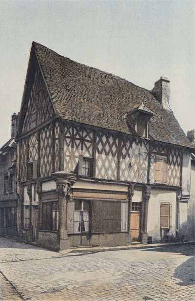 Levroux, Stary drewniany dom na placu autorstwa French Photographer