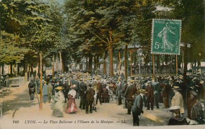 Lyon, Place Bellecour w czasach muzyki autorstwa French Photographer