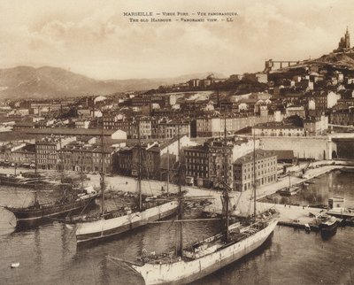 Marsylia / Marseilles: Vieux Port, widok panoramiczny (zdjęcie czarno-białe) autorstwa French Photographer