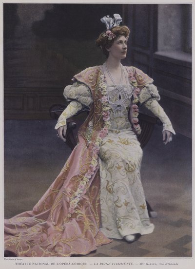Mary Garden jako Orlanda w La Reine Fiammette (kolorowe zdjęcie) autorstwa French Photographer