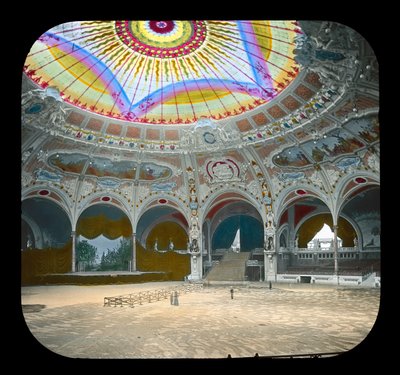 Ekspozycja Paryska: Salle des Fetes, 1900 (zjeżdżalnia z latarnią) autorstwa French Photographer
