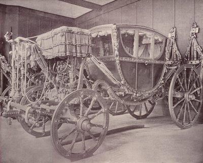 Paryż: Royal Carriage, Musee Cluny (zdjęcie czarno-białe) autorstwa French Photographer