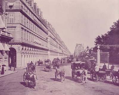 Paryż: Rue de Rivoli, patrząc na wschód, od Place de la Concorde (zdjęcie czarno-białe) autorstwa French Photographer