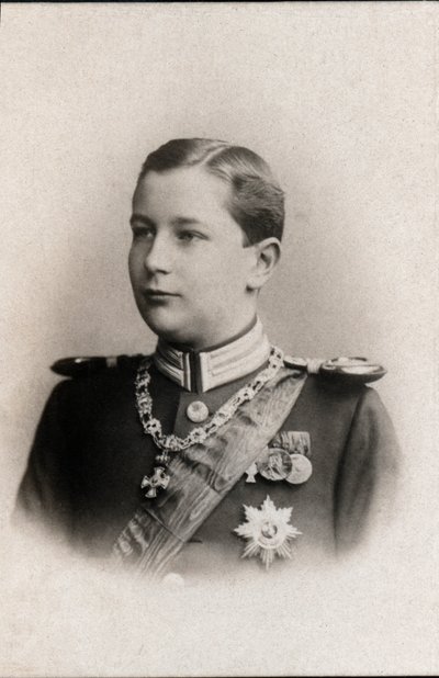 Portret księcia pruskiego Eitela Friedricha (1883-1942). autorstwa French Photographer