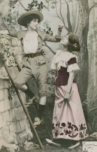 Pocztówka przedstawiająca dwie dziewczyny ubrane w kostiumy z wiśniami, wysłana w 1913 r. (zdjęcie ręcznie kolorowane) autorstwa French Photographer
