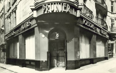 Restauracja Prunier (zdjęcie czarno-białe) autorstwa French Photographer