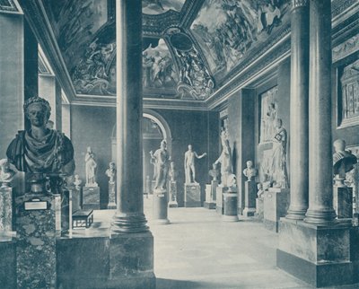 Sala Pór Roku, Luwr (zdjęcie czarno-białe) autorstwa French Photographer