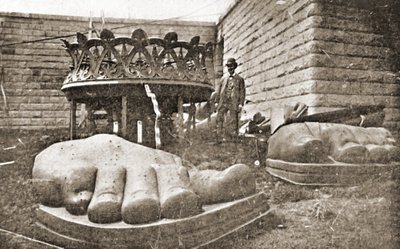 Konstrukcja Statuy Wolności, detal stóp, ok.1876 autorstwa French Photographer