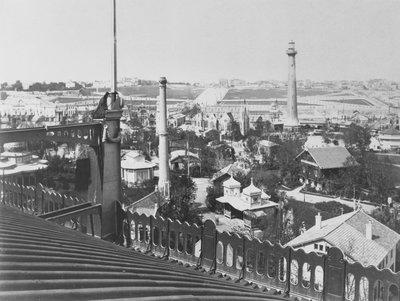 Wzgórze Chaillot, widok z dachu Galerie Circulaire na Exposition Universelle z 1867 roku autorstwa French Photographer