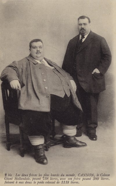 Dwaj najciężsi bracia na świecie, ważący łącznie 1118 funtów autorstwa French Photographer