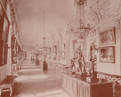 Przedsionek do Galerii Wielkiego Trianon, Wersal (zdjęcie czarno-białe) autorstwa French Photographer