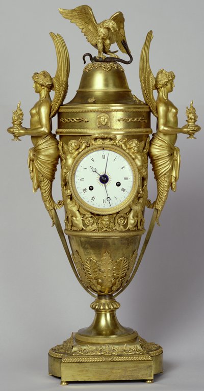 Wazon zegarowy z orłem, ok. 1800 (brąz złocony) autorstwa French School