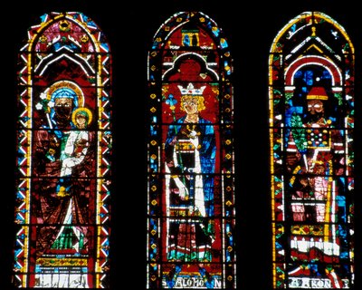 Sztuka gotycka: Św. Anne Więcej, Salomon i Aaron. Lancety pod Rosace du Nord (zwane Rosace of the Virgin, circa 1235) z Cathedrale Notre Dame de Chartres (Eure et Loir). autorstwa French School