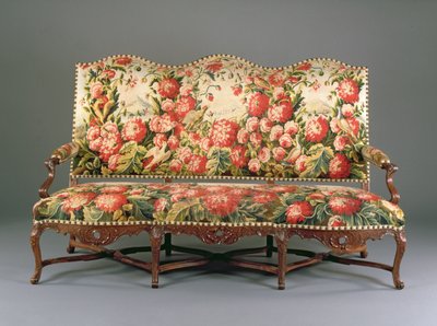 Ludwik XIV Canape, ok. 1710 (rzeźbiony orzech i gobelin) (patrz także 220170) autorstwa French School