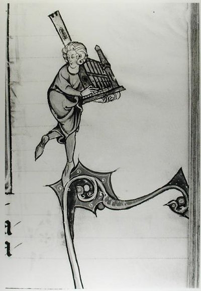 Pani Fr 95 fol.273 Muzyk grający na organach portatywnych, z Histoire de Merlin, c.1280-90 autorstwa French School