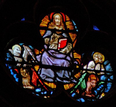 Rozeta zachodnia przedstawiająca scenę z Księgi Apokalipsy: Chrystus z czterema Bestii - symbole Ewangelistów autorstwa French School