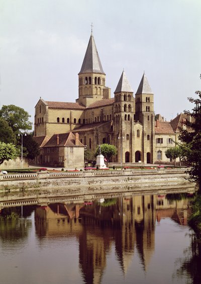Widok kościoła Notre-Dame, XI-XII w. autorstwa French School