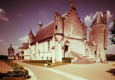 Widok z zewnątrz z elewacją południową i zachodnią autorstwa French School