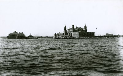 Ellis Island, port w Nowym Jorku, 1903 autorstwa G.P. Hall und Sohn