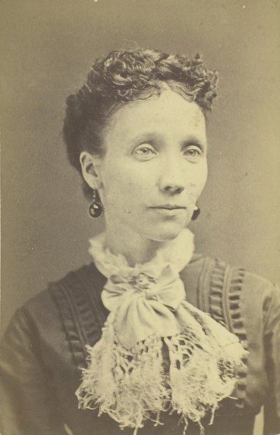 Portret kobiety bez tytułu, 185099. autorstwa G. C. Gilchrest