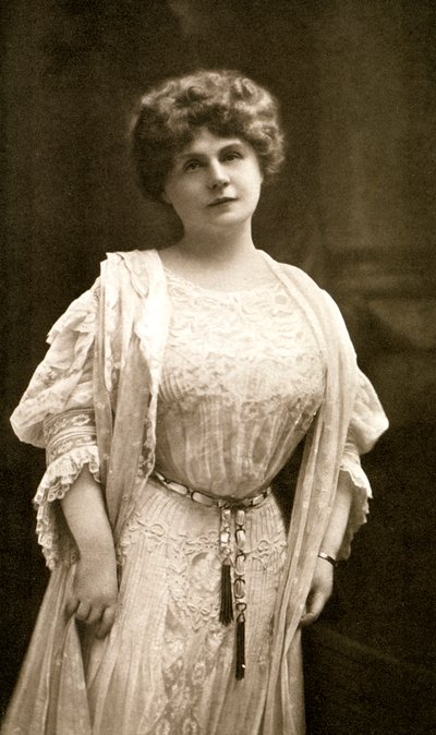 Marie Corelli, brytyjska powieściopisarka, 1909. autorstwa Gabell