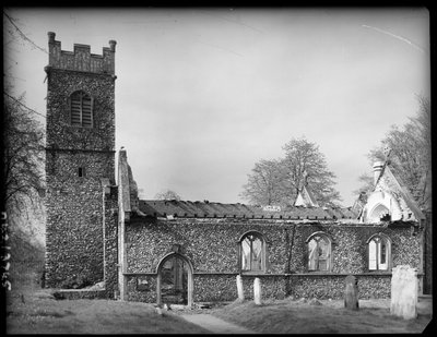 Kościół św. Bartłomieja, bliskość św. Bartłomieja, Heigham, Norwich, Norfolk, 1942 r. autorstwa George Bernard Mason