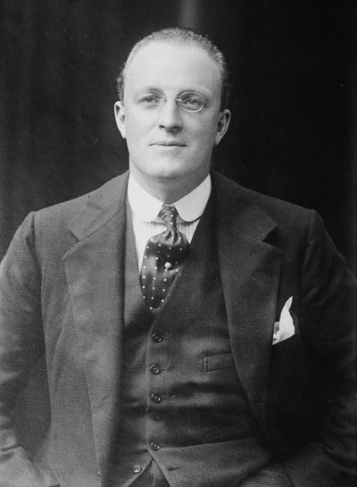 Hugh Walpole, ok. 1920 r. autorstwa George Grantham Bain