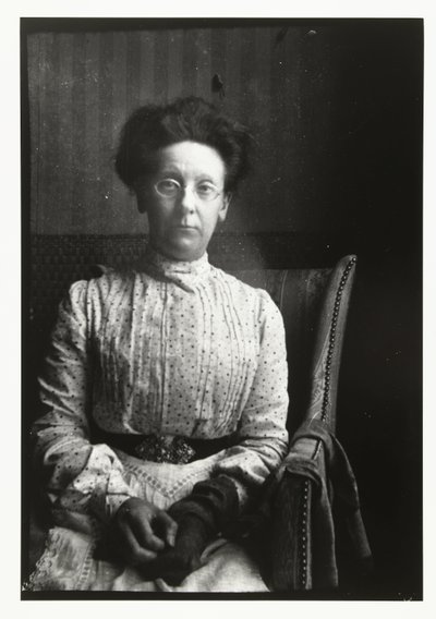 Portret Margarethy Breitner, siostry fotografki autorstwa George Hendrik Breitner